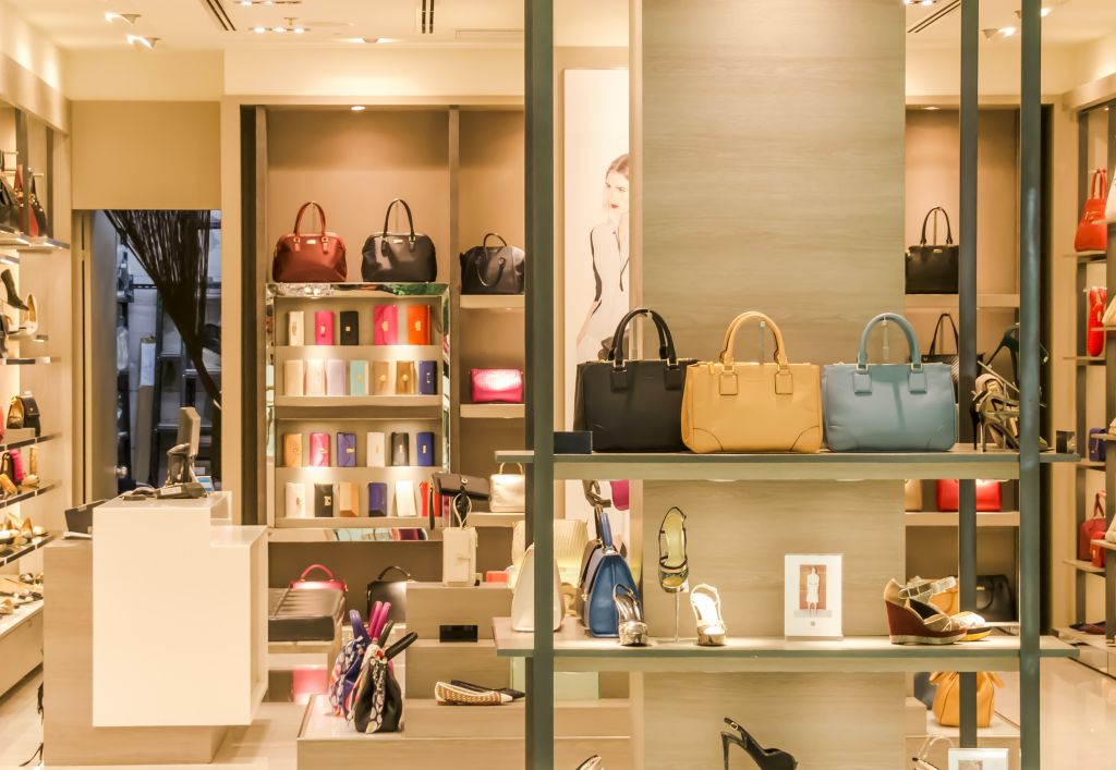 First image for the example sentence for - shop
